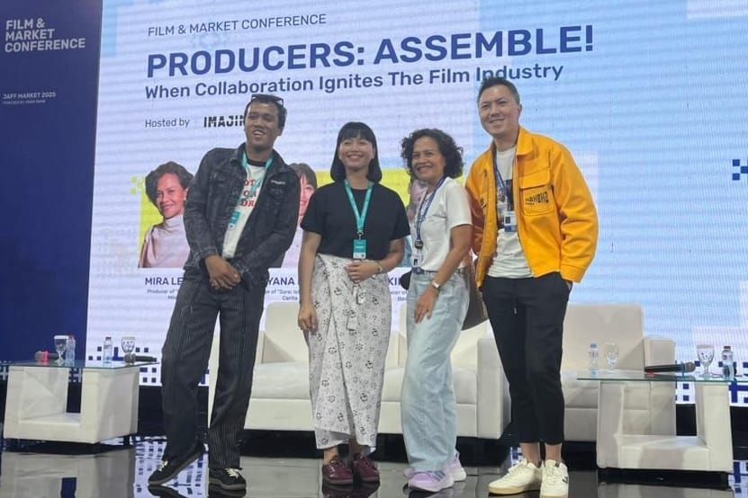 L-R: Kiki Ucup, Surayana Paramita, Mira Lesmana and moderator Dipa Andika