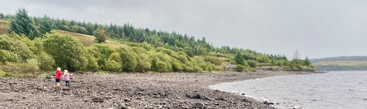 Clatteringshaws Loch