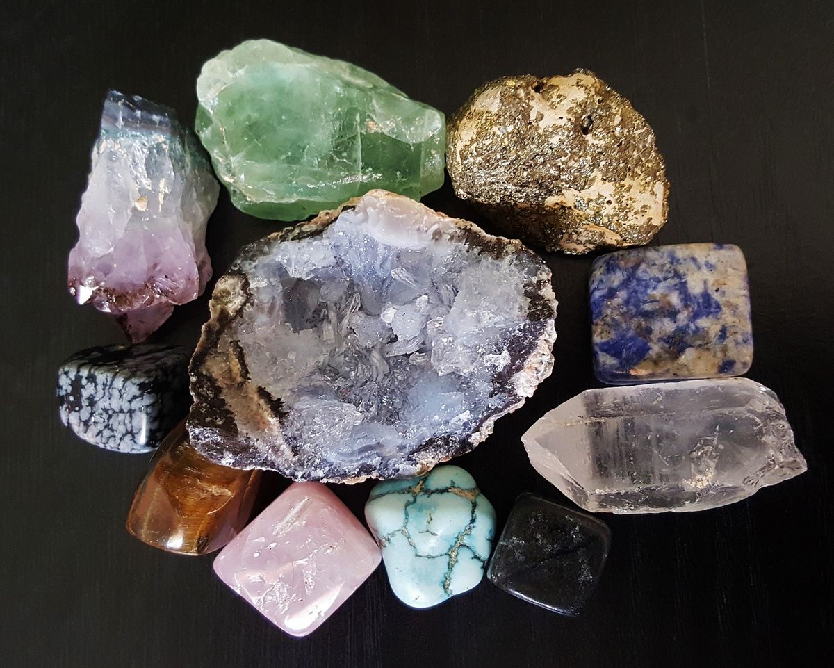rock collection display ideas
