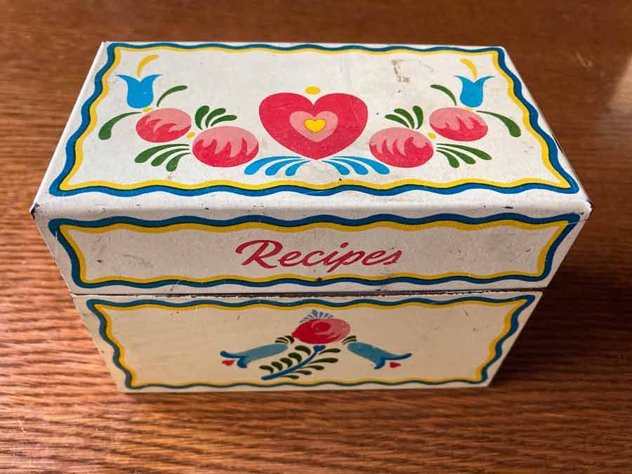 vintage floral ohio art recipe box