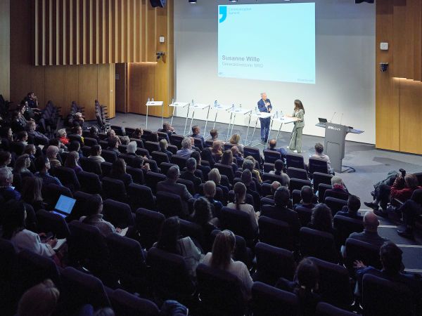 Zurück aus der Sommerpause mit einer Ticketverlosung