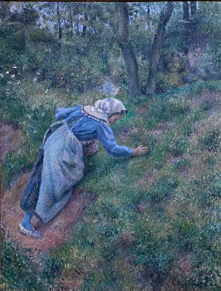 풀을 뜯는 시골 여인 (Paysanne cueillant de l'herbe, 1881)