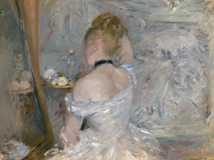 화장대 앞의 여인 (Woman at Her Toilette)