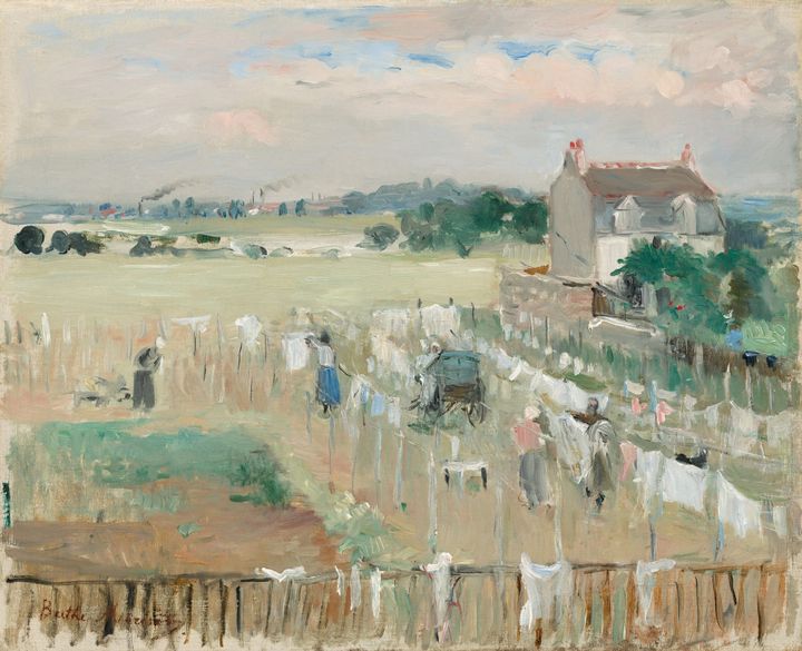 빨래 말리기 (Hanging the Laundry to Dry)