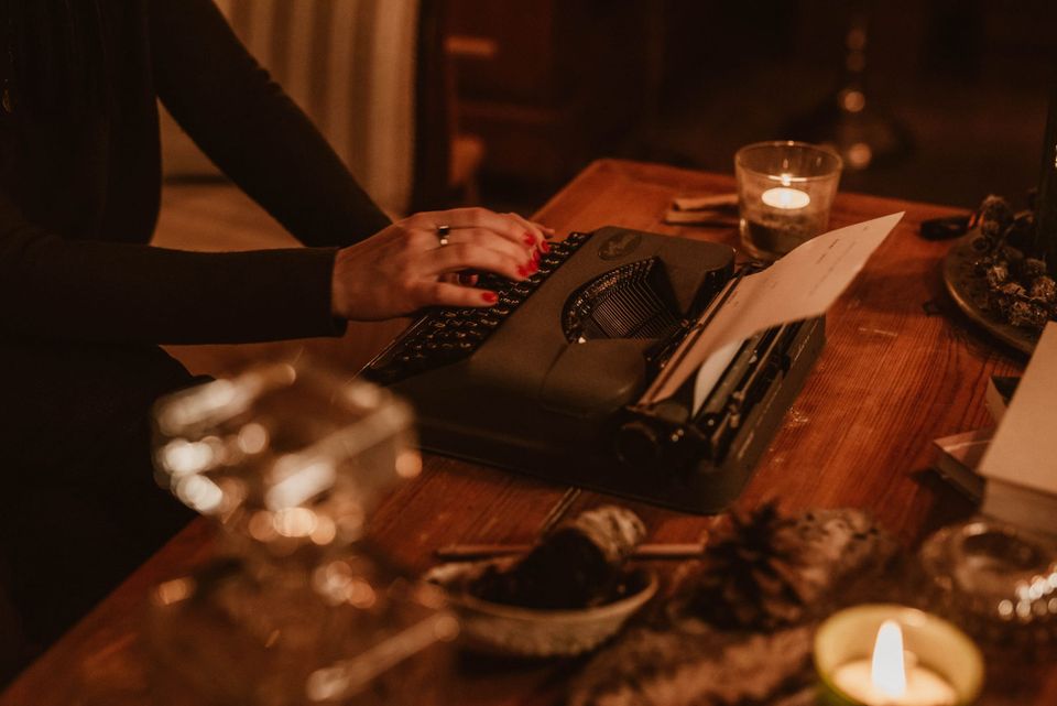 draft 0119 – the writer and the writing.