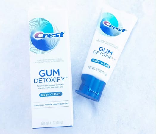 Crest Gum Detoxify