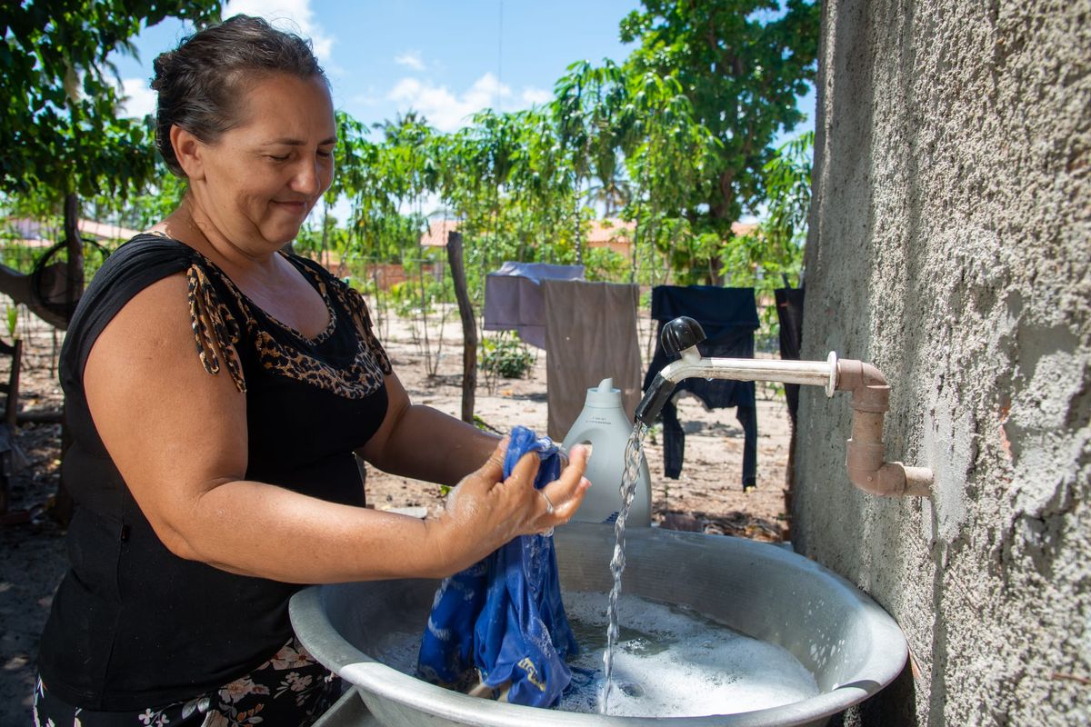 Matt Damon, Amazon turn everyday actions into water donations