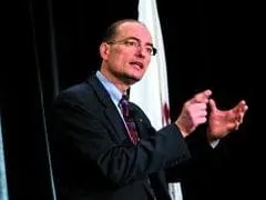 Riedl to leave Walgreens