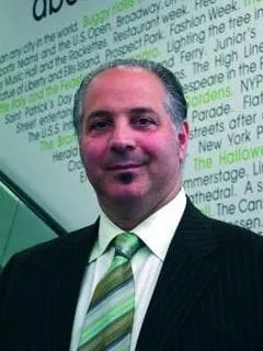 Duane Reade’s Magnacca gets top merchant honors