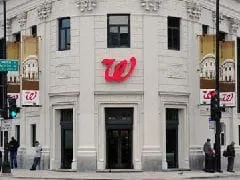 First-quarter earnings drop at Walgreens
