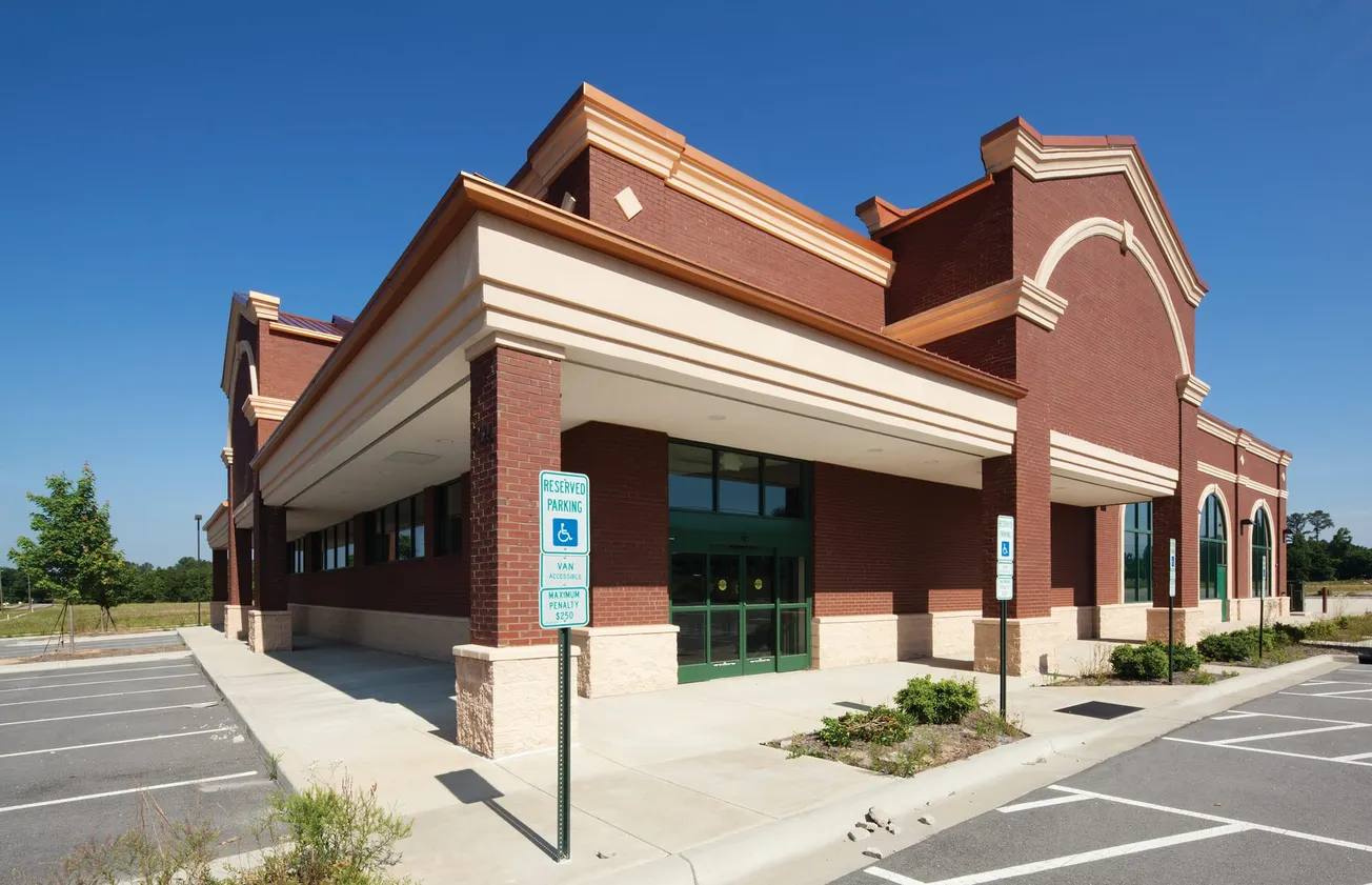 Walgreens’ closings reflect industrywide strains