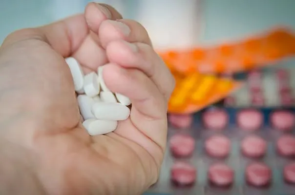 Study: Canadians not taking their meds