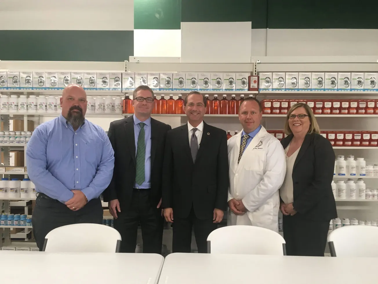 Health leaders visit community pharmacy owners to promote “gag clause” ban