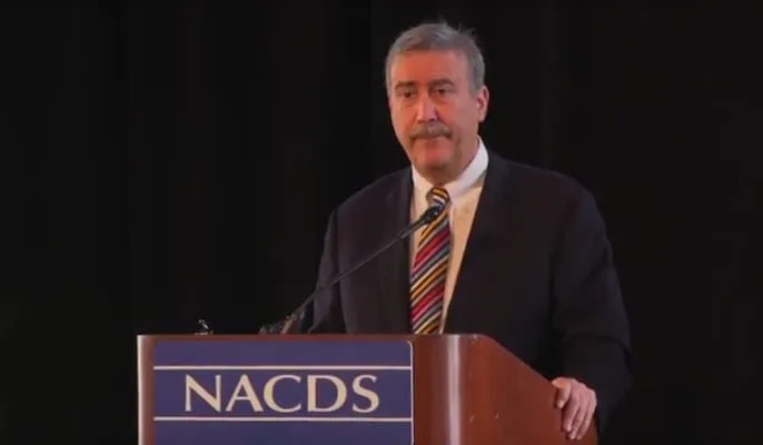 Sabato gives take on election at Annual Meeting