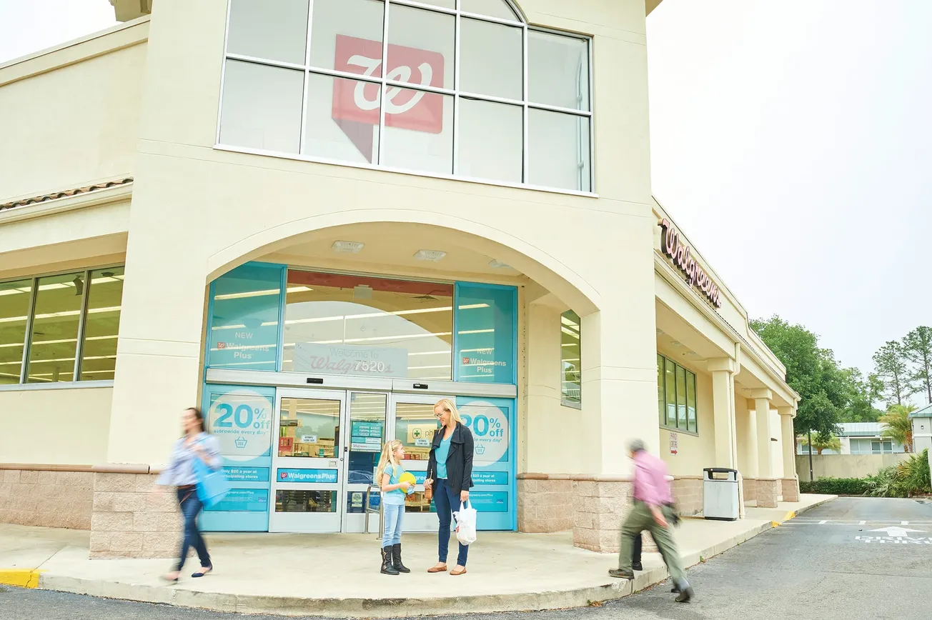 Walgreens and LabCorp to open at least 600 new centers