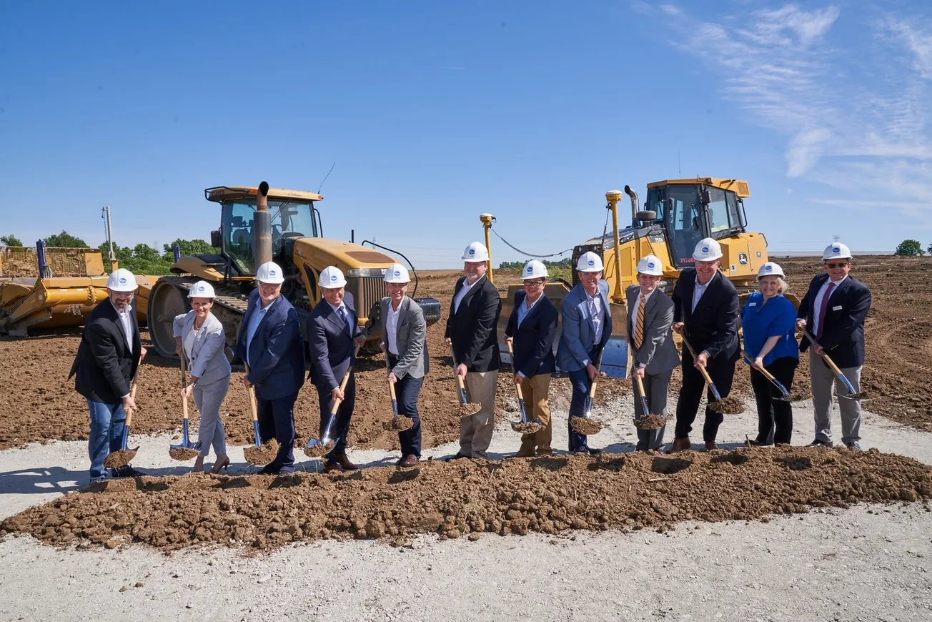 Kroger, Ocado break ground on high-tech customer fulfillment center