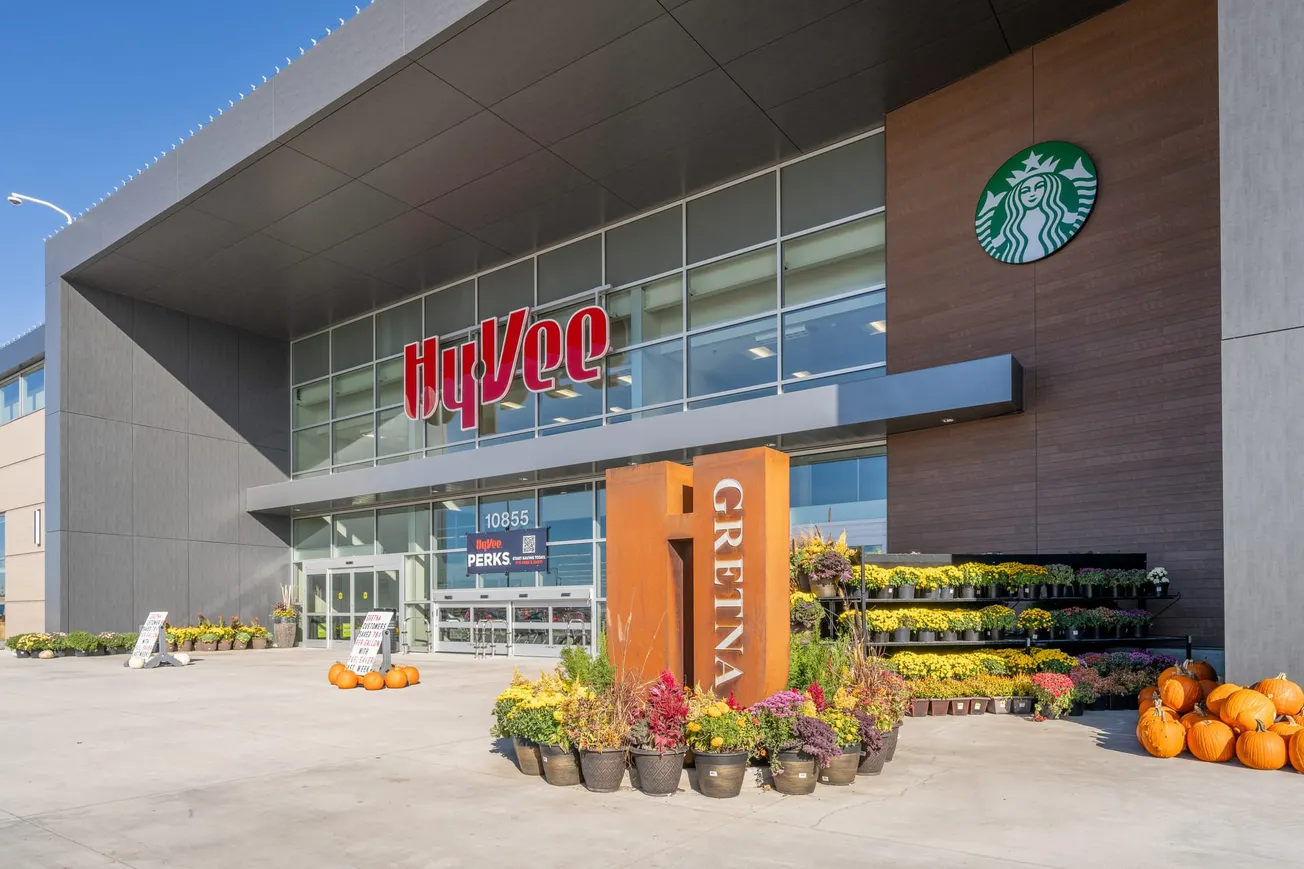 Hy-Vee named Best Grocery Store in America in USA TODAY’s 10 Best Readers’ Choice Awards