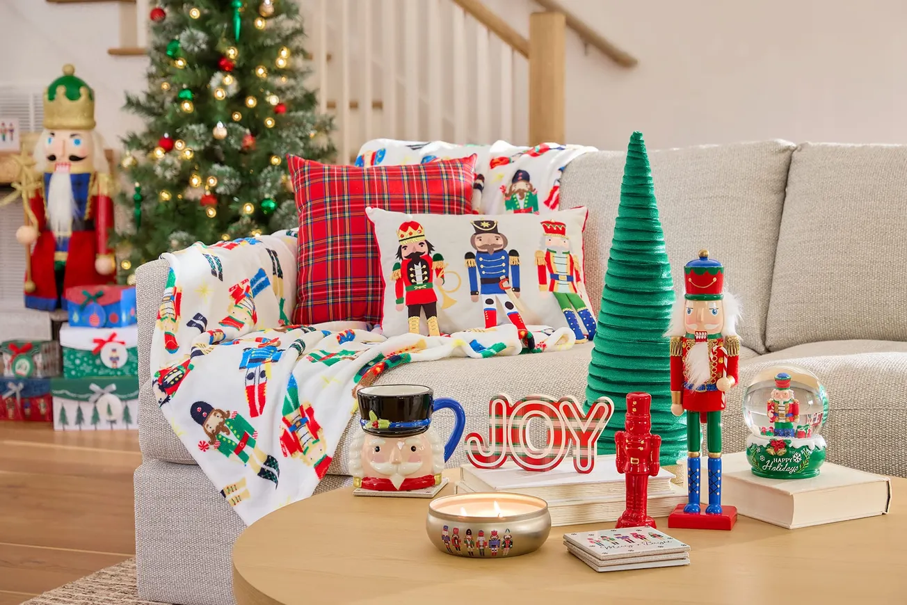 Dollar General offering holiday deals