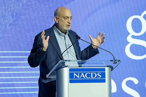 Whitman to retire from NACDS; Arth, Perlowski promoted