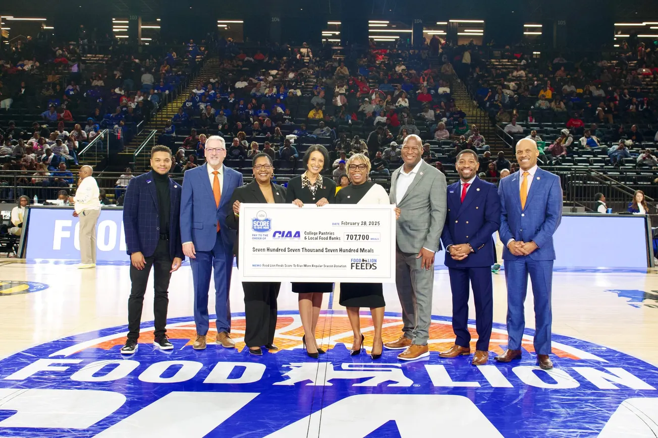 Food Lion Feeds teams up with college basketball teams to fight hunger