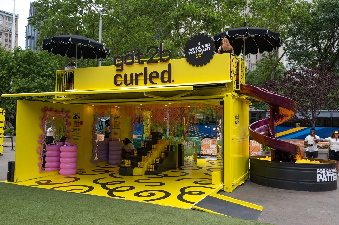 göt2b takes over New York City with immersive curl-powered pop-ups