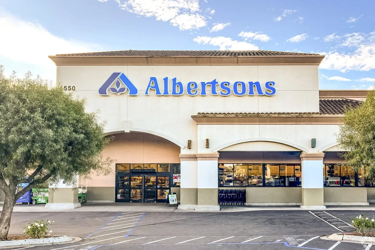 Albertsons signs 'Make Health Technology Great Again' pledge