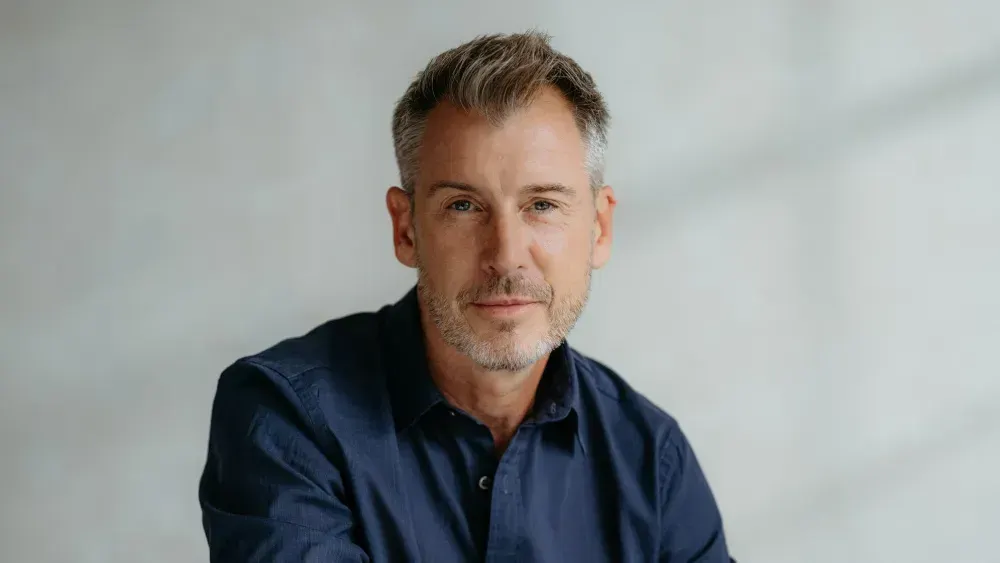 Glossier names Colin Walsh CEO