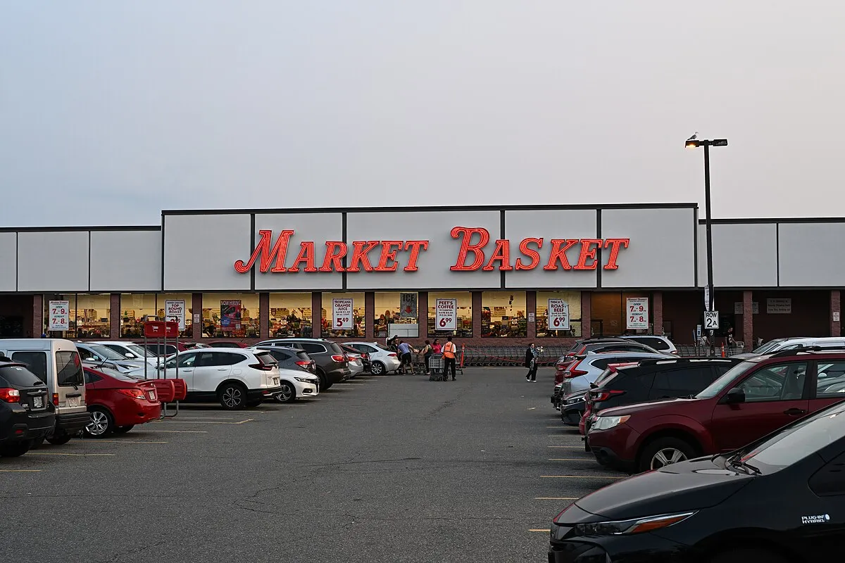 Market Basket names Mulligan interim CEO