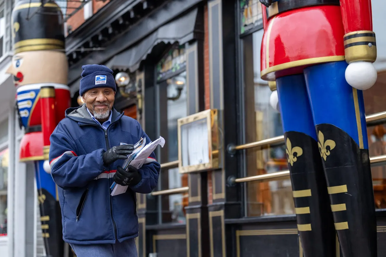 Holiday Surge: USPS achieves faster deliveries and higher customer approval