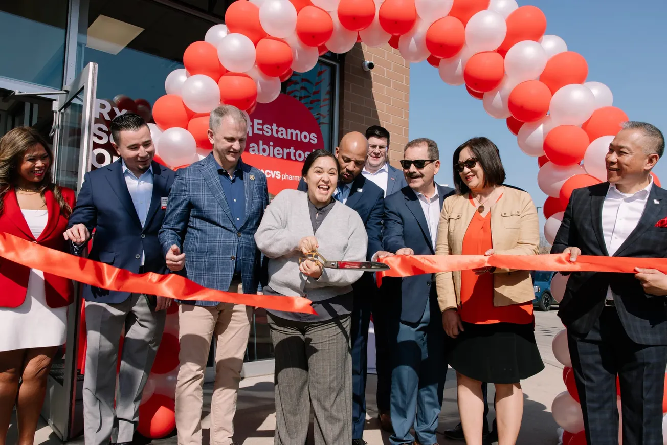 CVS Pharmacy celebrates opening of first pharmacy-only location in Chicago