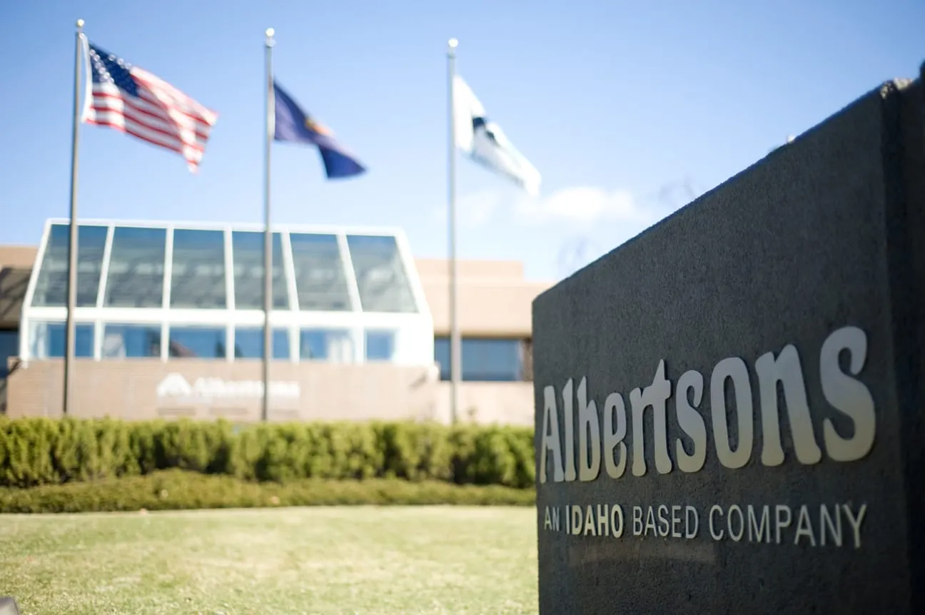 Albertsons posts mixed Q1 results, unveils ACI Edge restructuring plan