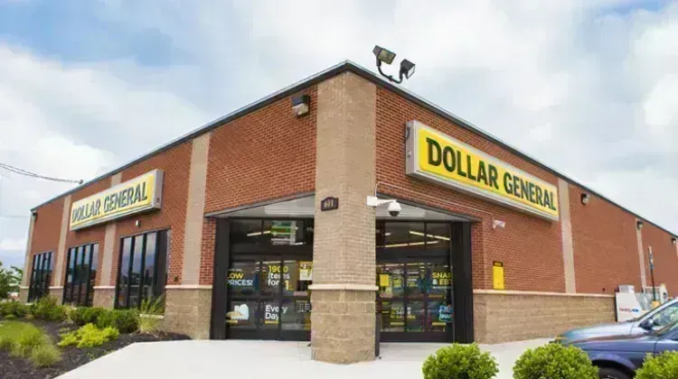 Dollar General beats Q2 forecasts, raises guidance