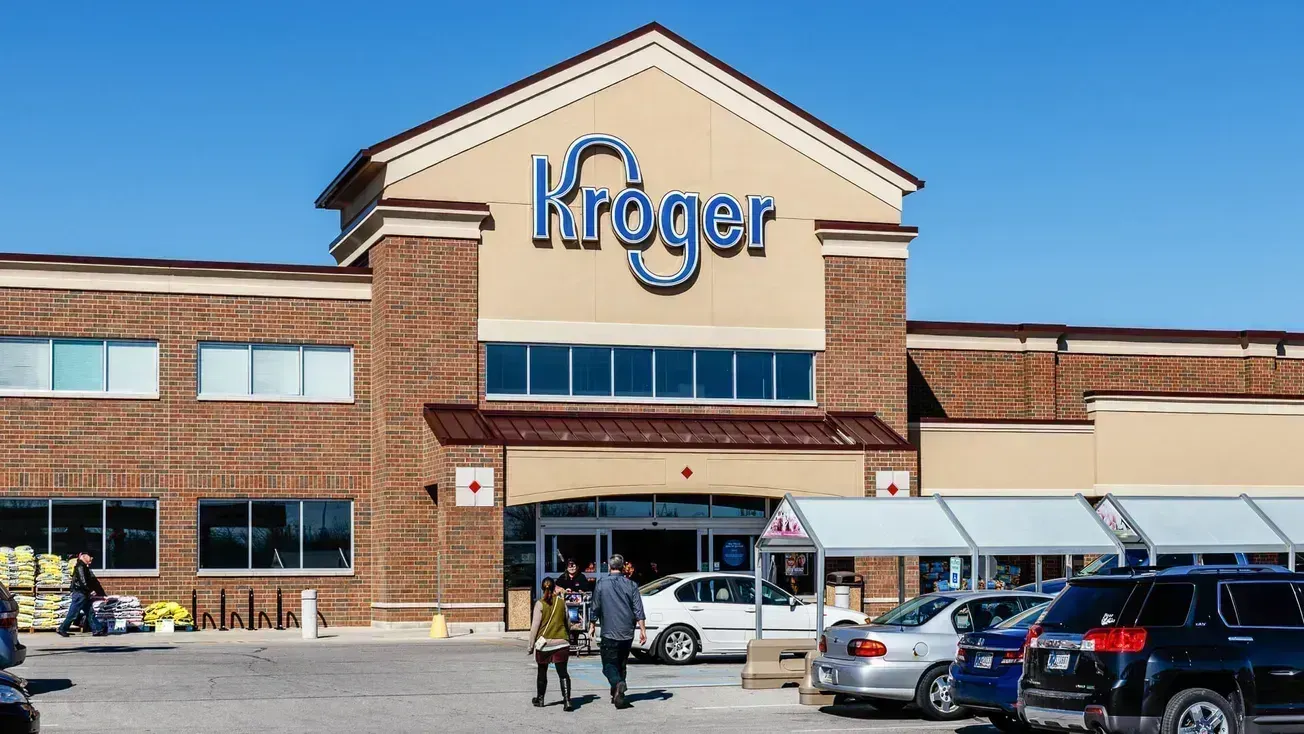 Kroger customers can shop for groceries and prescriptions in a single order