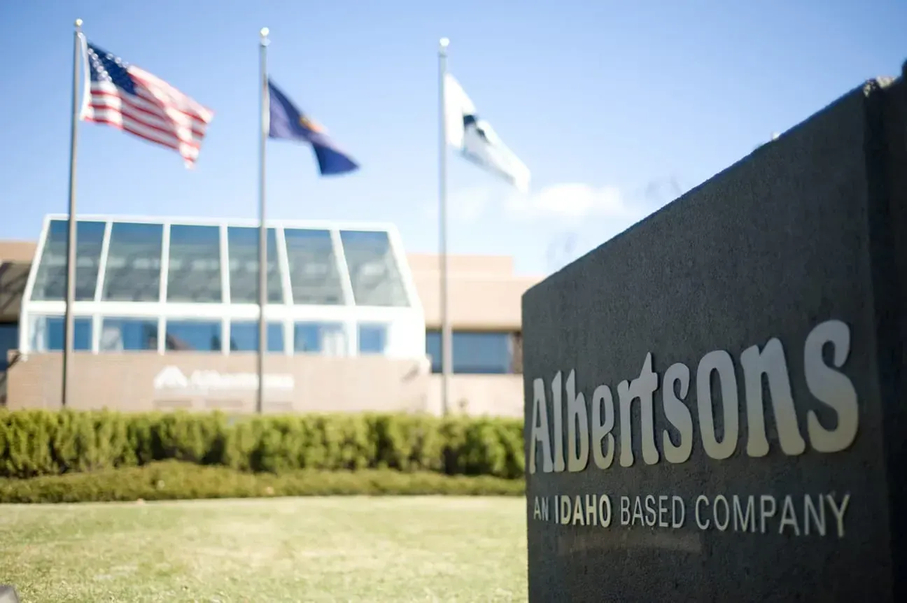 Albertsons Cos. appoints Meg Whitman as executive chair