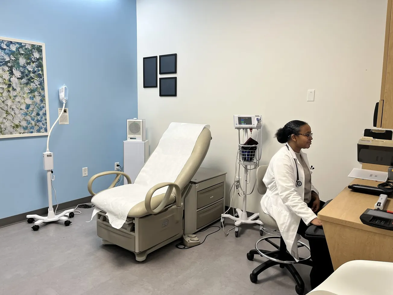 MinuteClinic opens three new retail medical clinics to serve Massachusetts patients