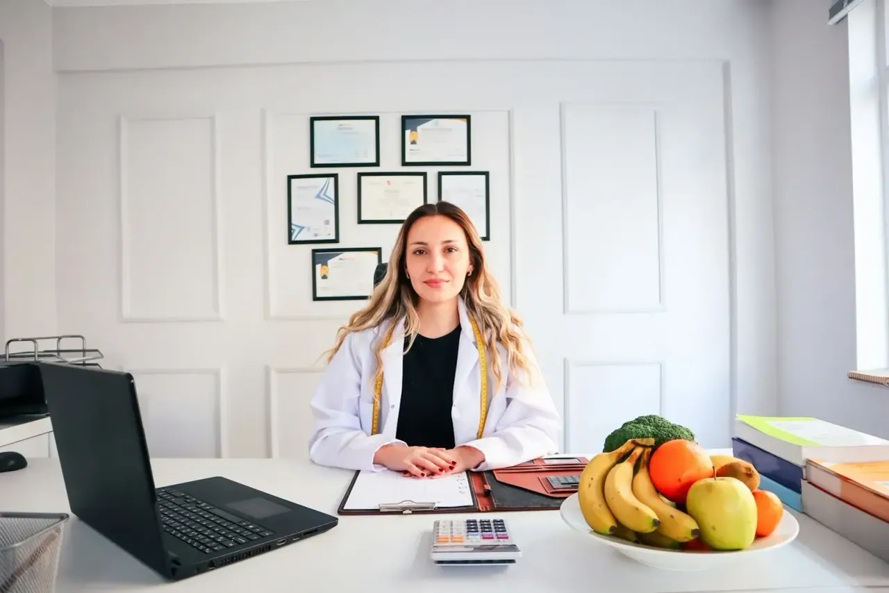 ¿Qué hace un técnico en Dietética? Funciones, día a día y salidas