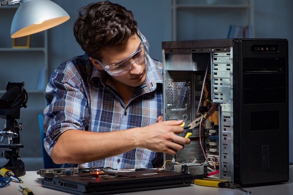 Qué es SMR (Sistemas Microinformáticos y Redes): guía para entender el ciclo