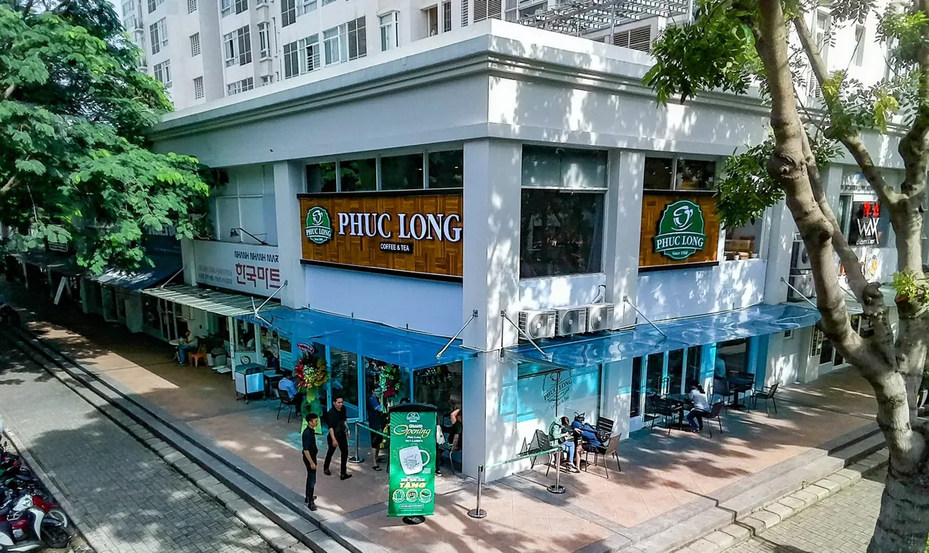 Focus on flagship stores lifts Phuc Long Coffee & Tea’s third quarter revenues
