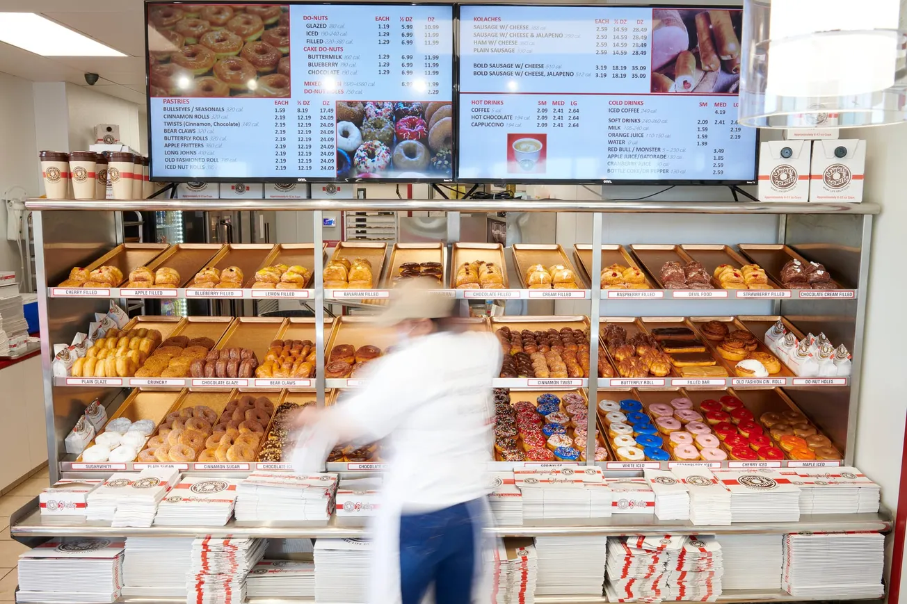 Shipley Do-Nuts signs 22-unit franchise deal with Virentes Hospitality