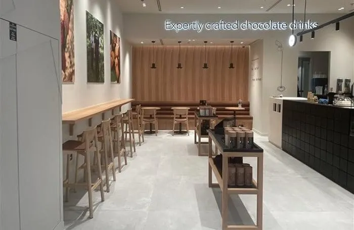 UK’s Knoops makes international debut with UAE outlet