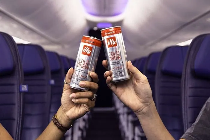illycaffè lifts US reach with new in-flight United Airlines RTD offer