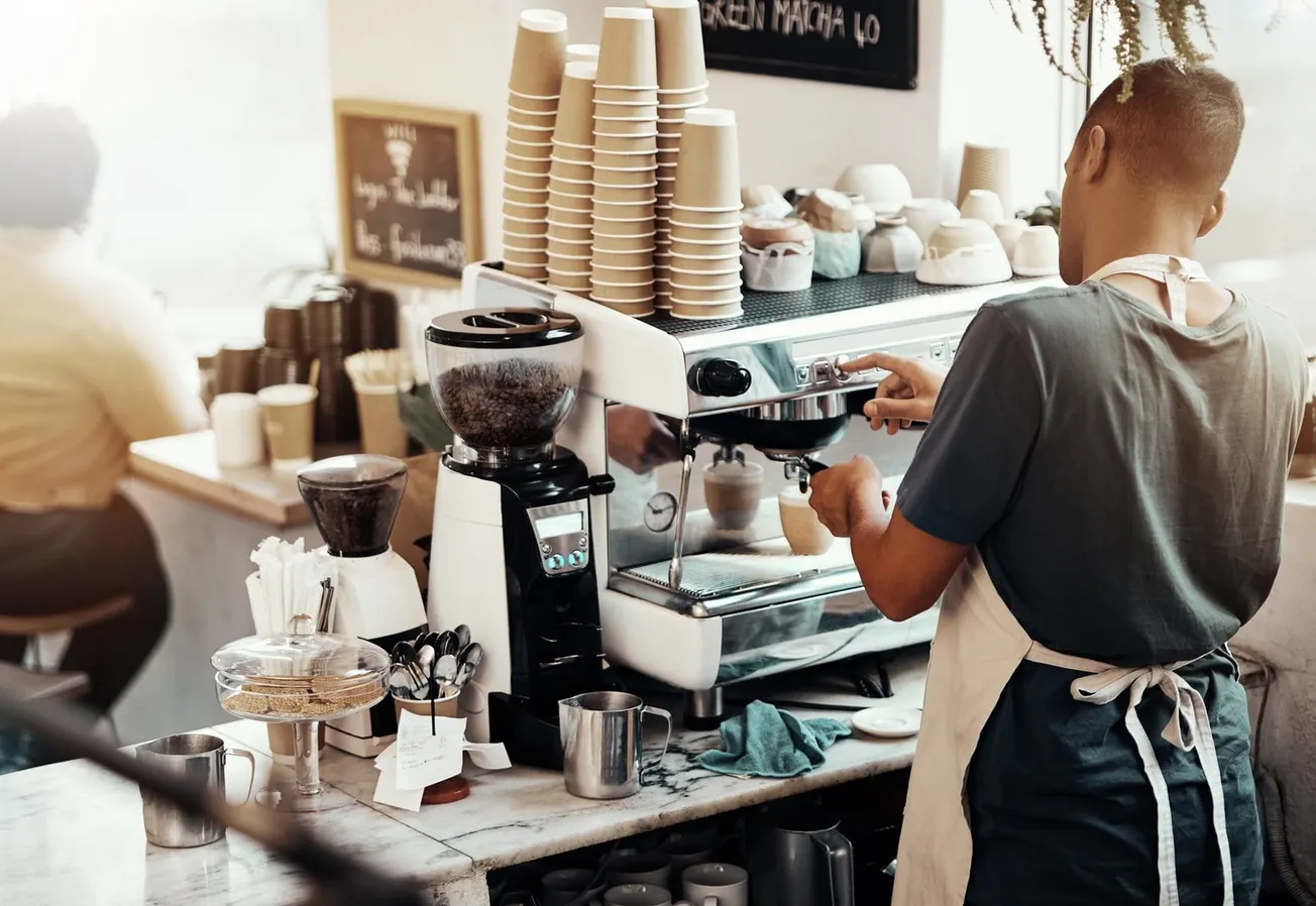 Episode 77: The UK's hospitality staffing crisis