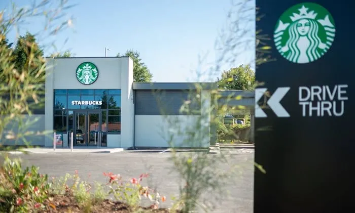 Starbucks reaches 20,000 stores outside of North America with UK outlet