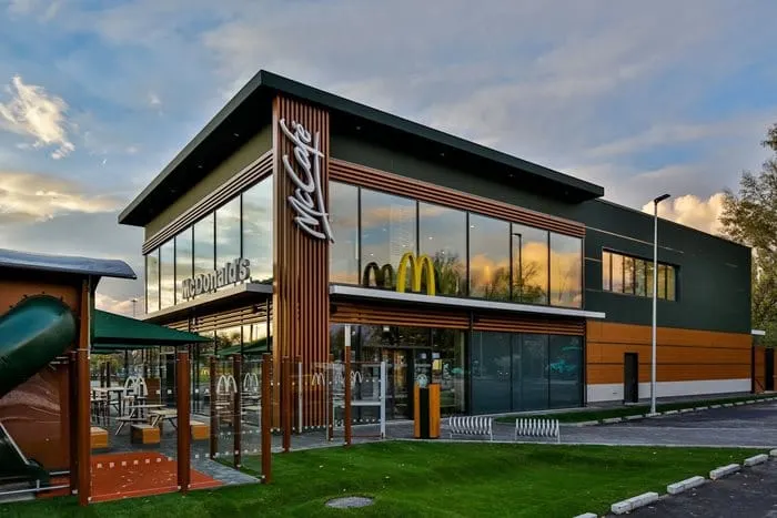 McCafé introduces Oatly Barista Edition across its 203 Austrian stores