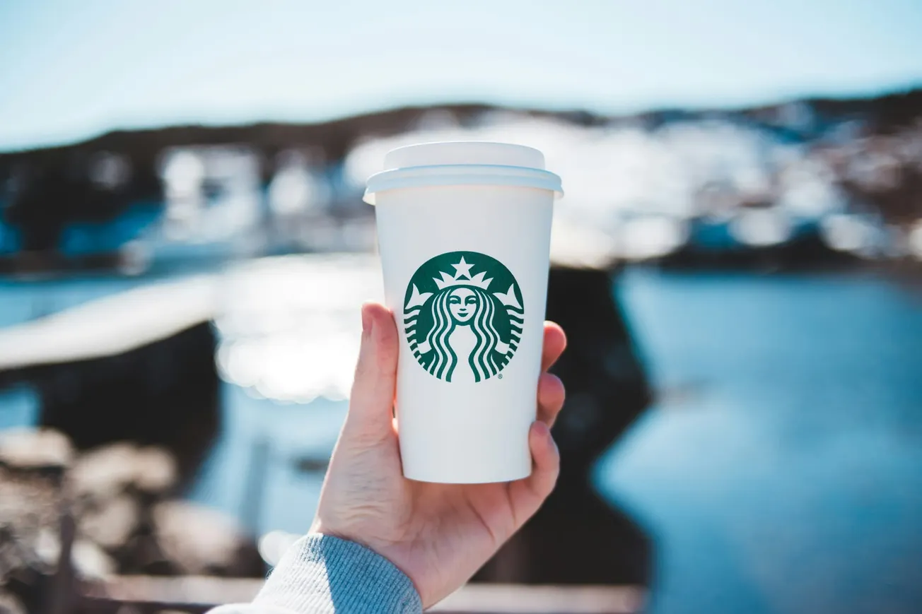 Starbucks strikes deal with China’s second largest airline