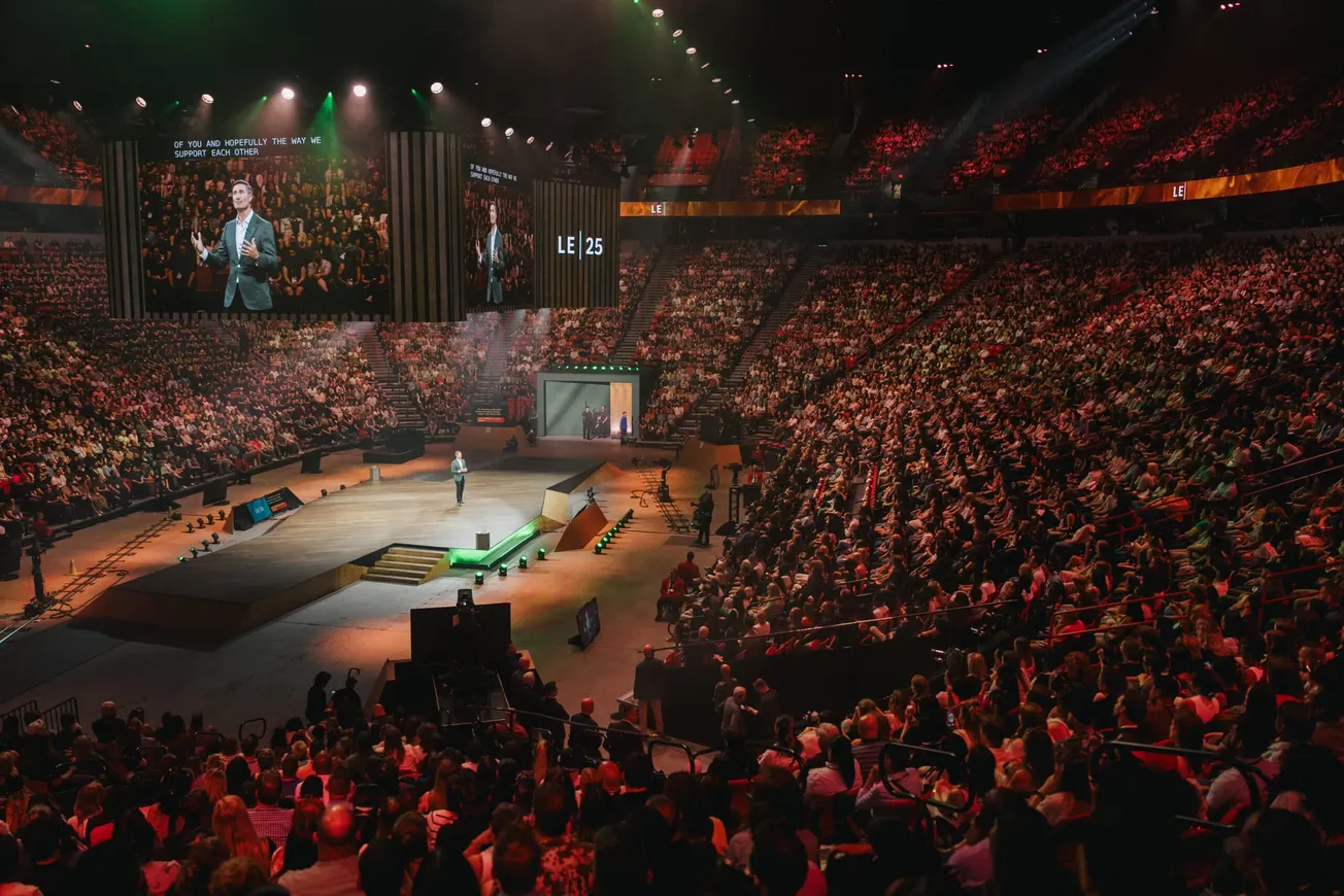 $1bn investment shows Starbucks has firmly embraced Brian Niccol’s vision
