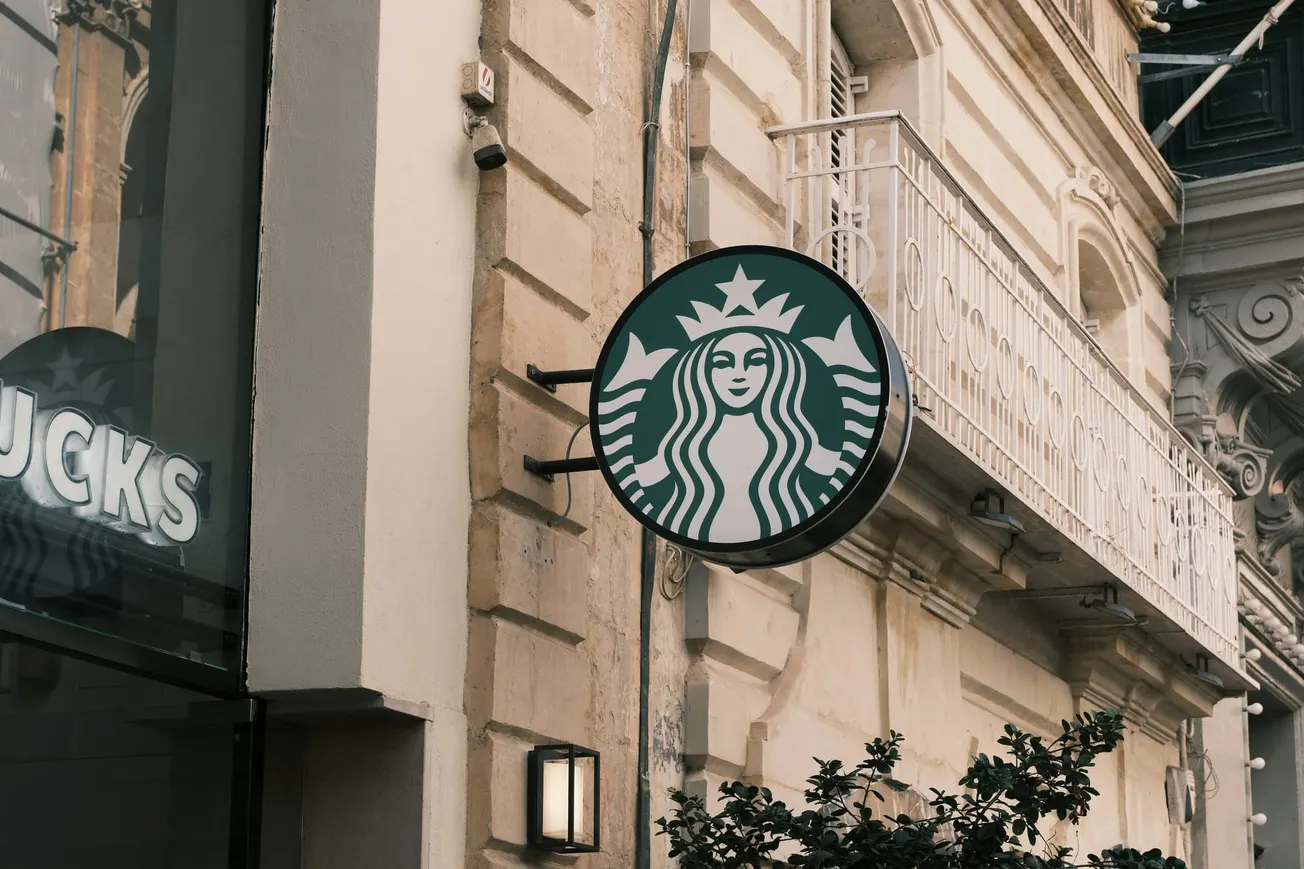 Coffee 24/7: Starbucks to close hundreds more North America stores