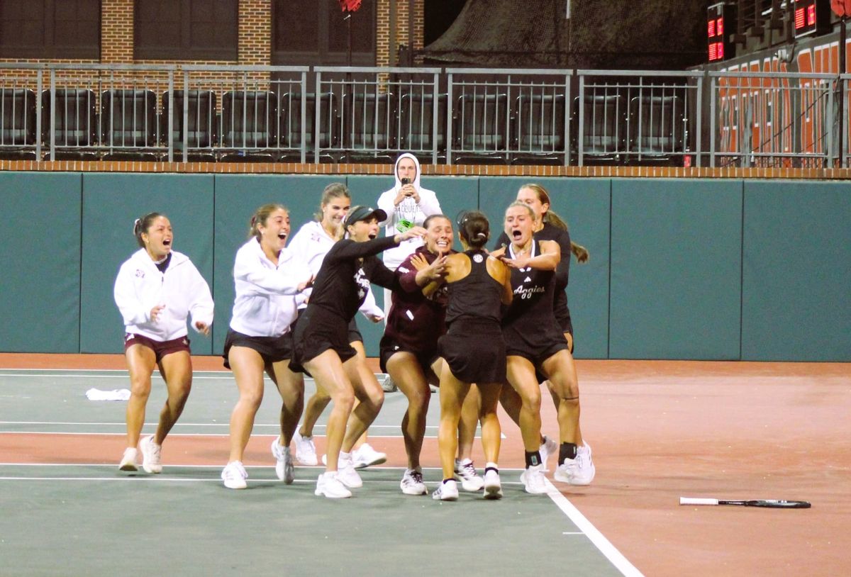 No. 4 Texas A&M and Martinez down No. 5 UNC in 4-3 thriller