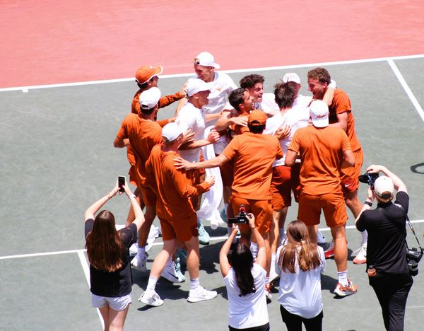 Gorzny pushes No. 2 Texas past TCU into national championship match