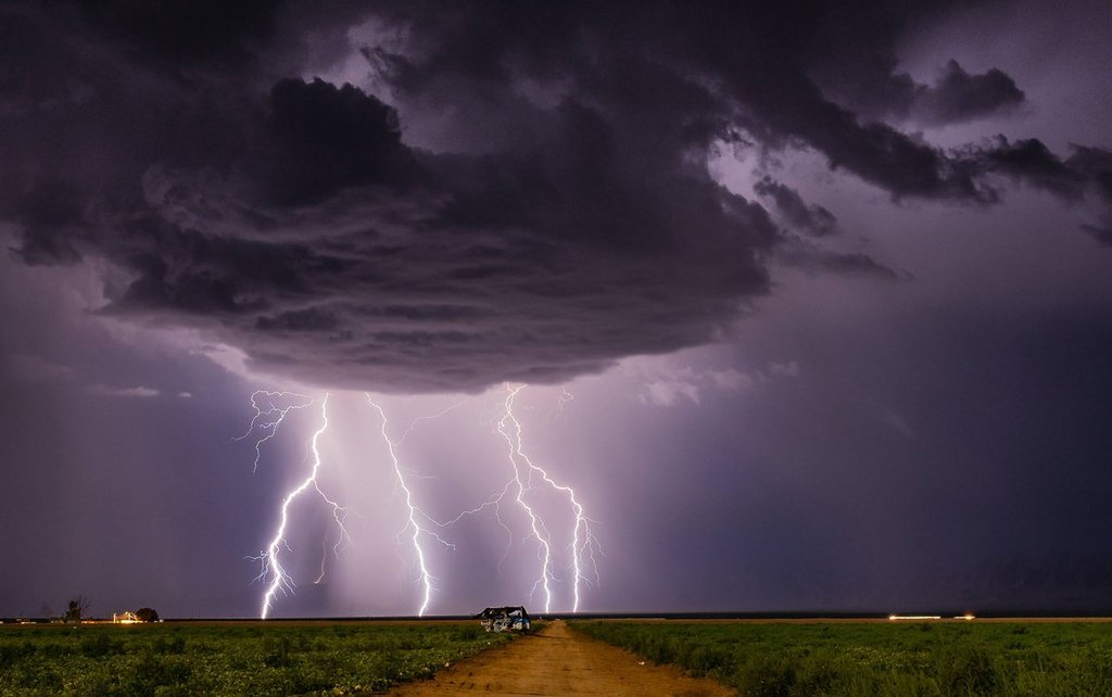 1st_Place_Great_lightning_show_with_a_moonlit_foreground_near_Aguila_AZ_by_Kyle_Benne_KyleBenne_1024x1024
